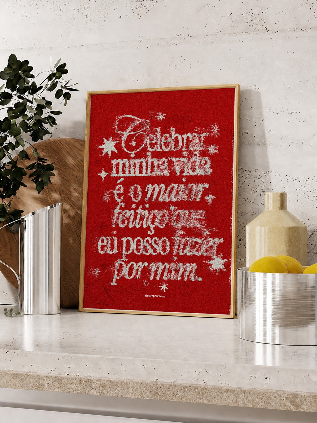 Quadro Celebrar Minha Vida (Vermelho) emoldurado em ambiente, mockup 3
